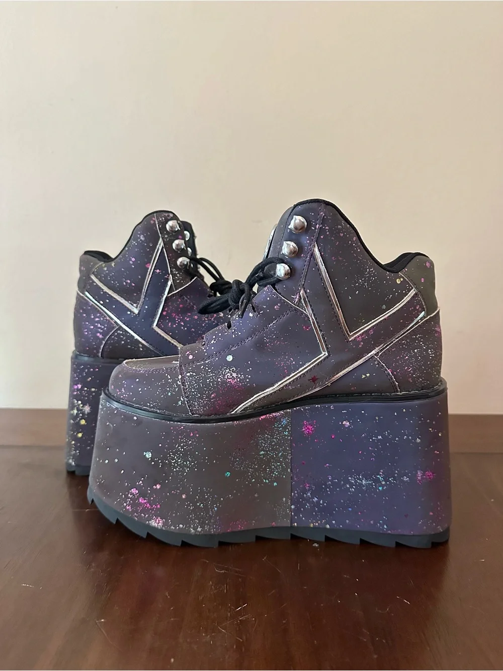 YRU Black Galaxy Glitter Paint-Splatter Qosmos Alien Platform Sneakers, Sz 6